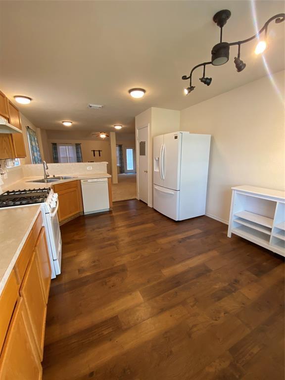 Foto del edificio - 3334 Lantern Bay Ln