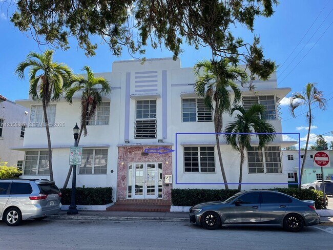 Building Photo - 610 8th St
