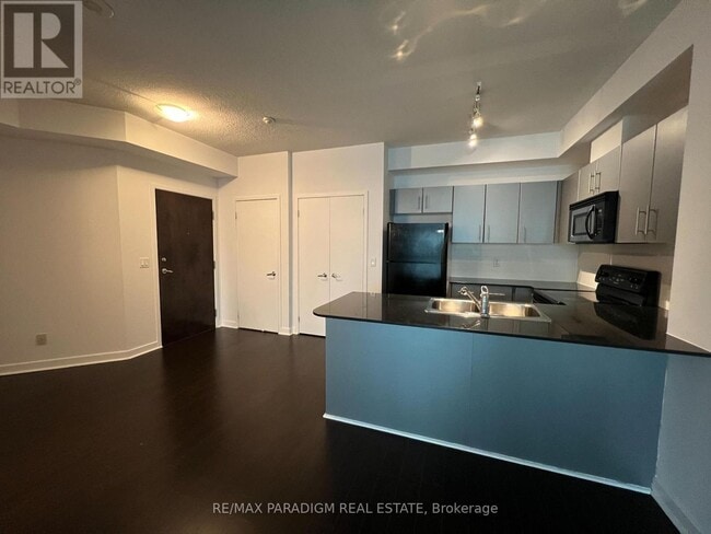 Photo du bâtiment - 12 Yonge St