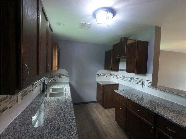 Foto del edificio - 107 Culmore Dr