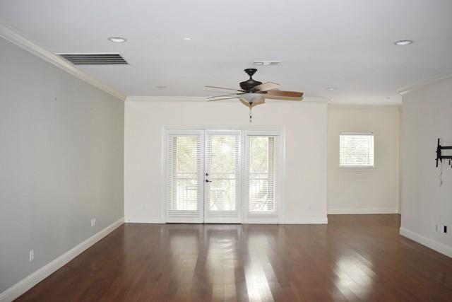 Foto del edificio - 5747 Prospect Ave