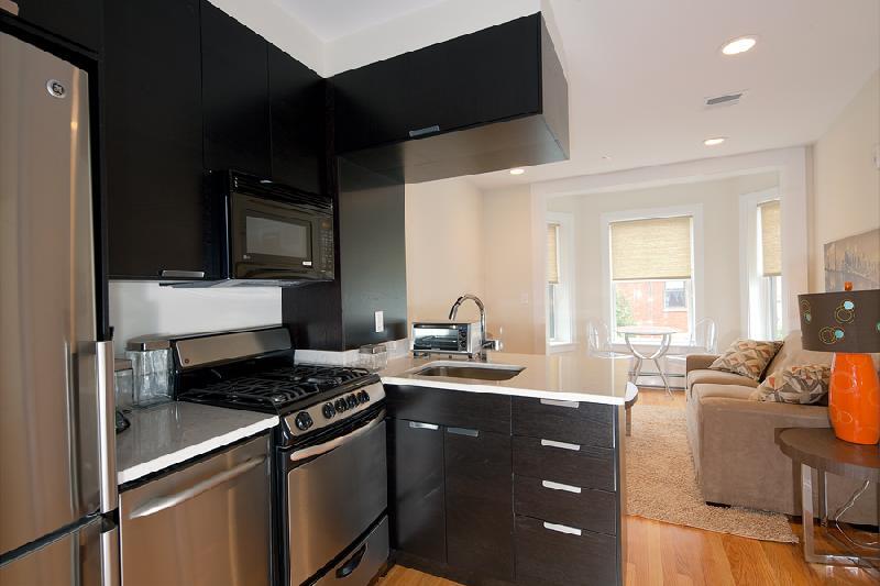 Primary Photo - 784 Tremont St