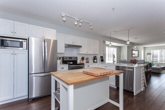 Building Photo - 20875-20880 80 Ave