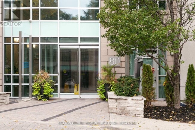 Building Photo - 80 Absolute Ave