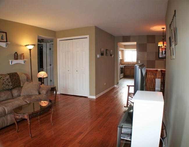 Foto del edificio - 7855 N Caldwell Ave