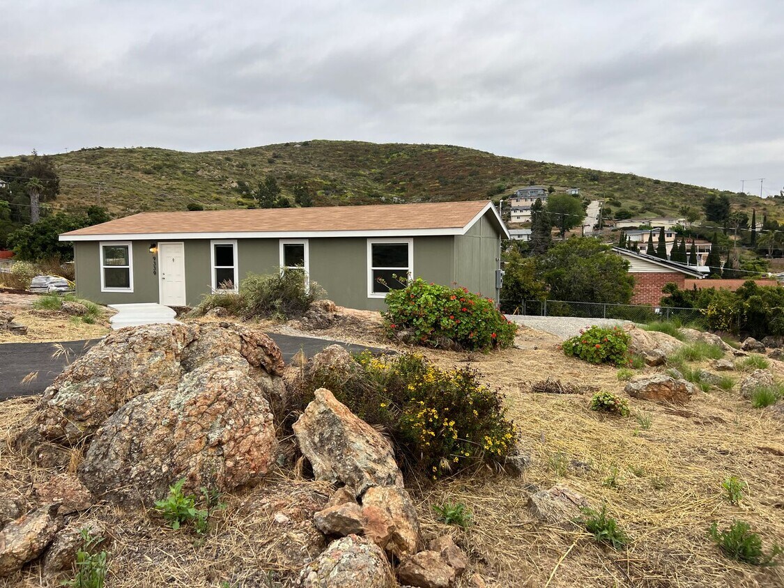 Primary Photo - MONTEMAR DUPLEX