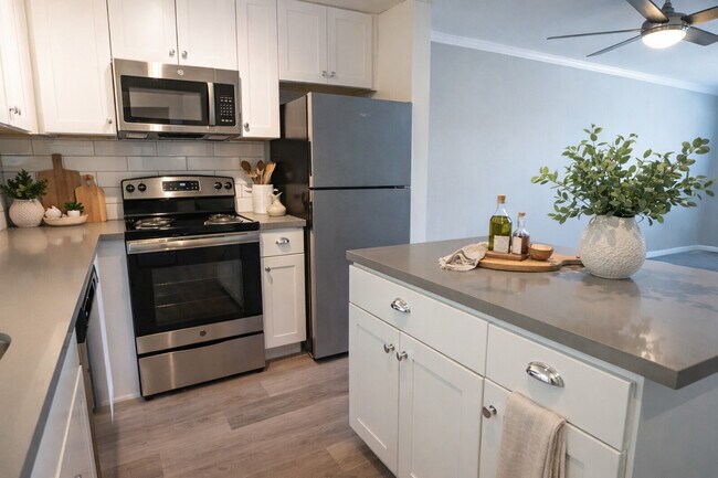 Cocina - McInnis Park