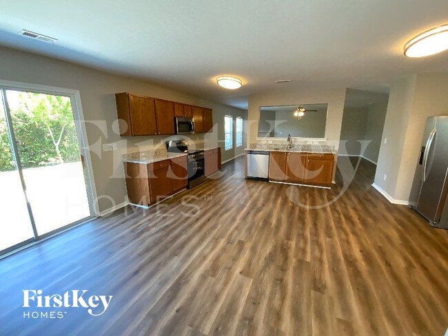 Building Photo - 1640 Rustic Arch Way