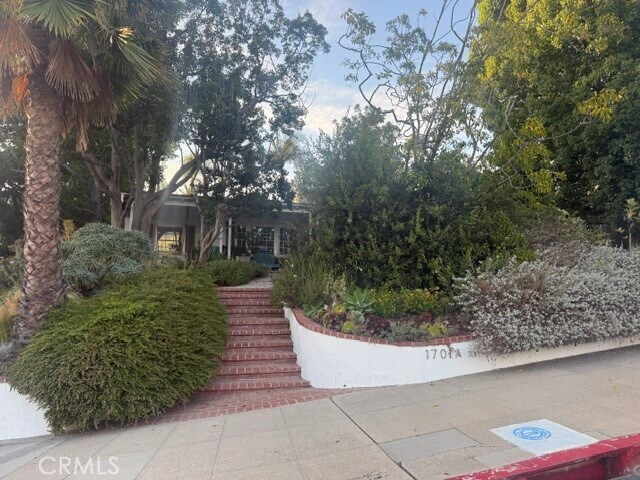 Foto del edificio - 1701 Pier Ave
