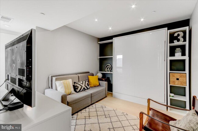 Foto del edificio - 2424 17th St NW