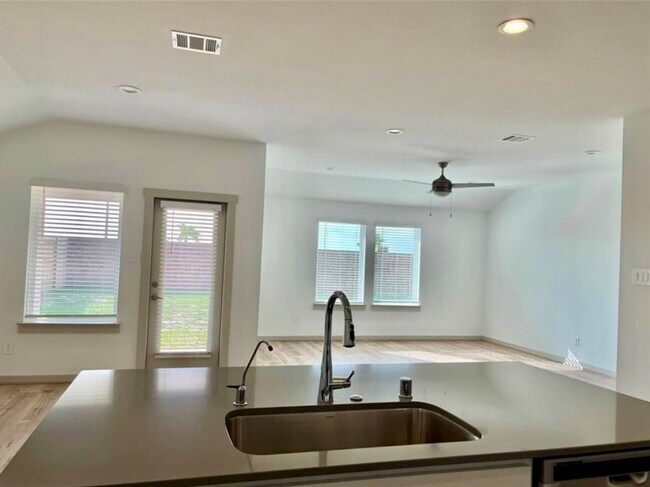Foto del edificio - 13409 Silver Egret Ln