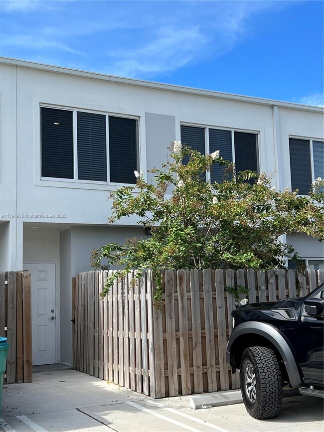 Foto del edificio - 13944 SW 259th Way