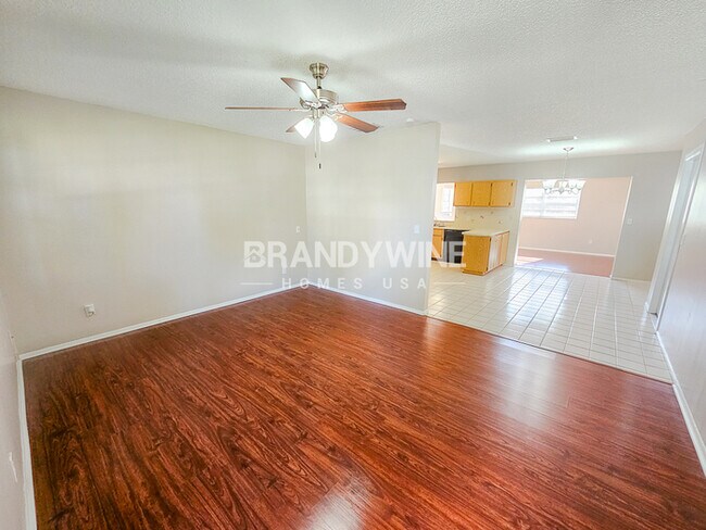 Foto del edificio - NEW Lower Rental Rate Leasing Special: Mar...