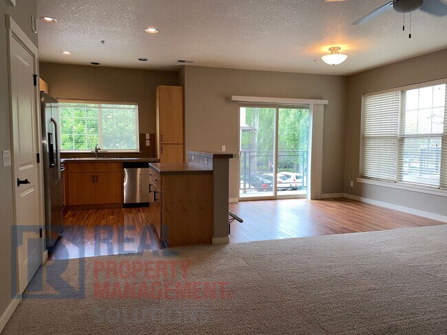 Building Photo - 8750 NE Delamere Way