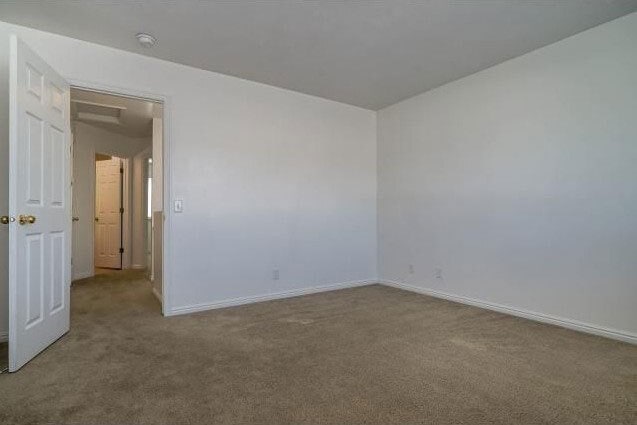 Foto del edificio - 88 250 N