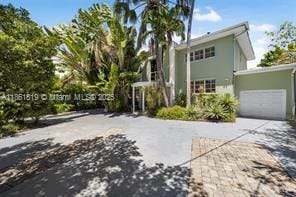 Building Photo - 3180 N Bay Rd