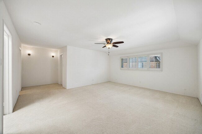Foto del edificio - 399 N Post Oak Ln