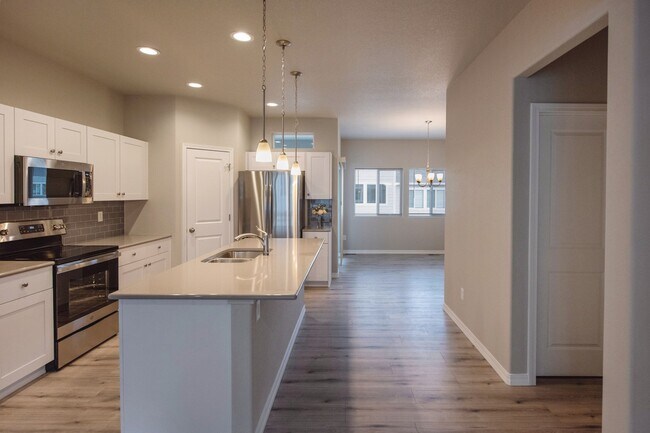 Foto del edificio - 7512 Mount Elbert Pt