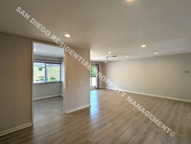 Building Photo - Cute Cottage located in the 55+ Community ...