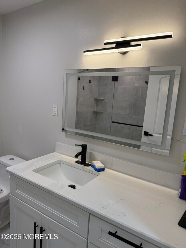 Foto del edificio - 286B Malvern Ct E
