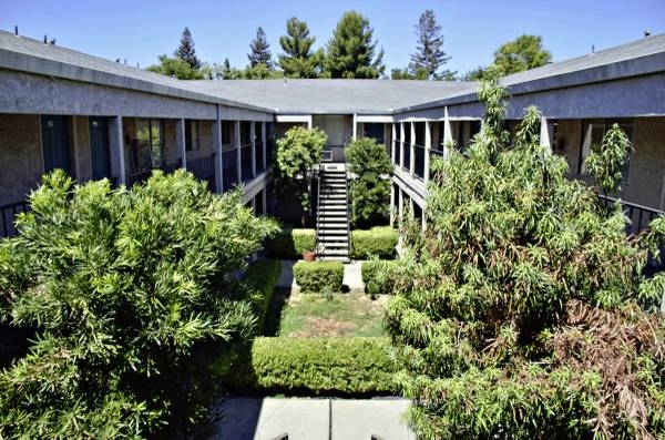 Courtyard - Courtyard Apartments