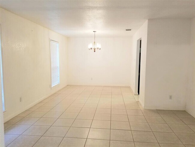 Foto del edificio - 11903 Chessington Dr