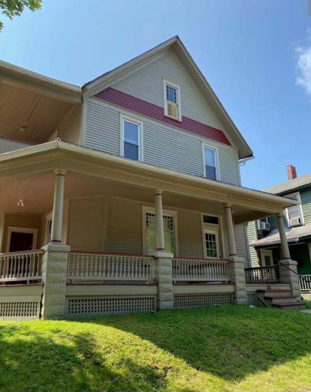 Primary Photo - 201 W Front St
