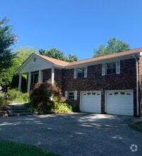 Building Photo - 9836 Bob Gray Rd