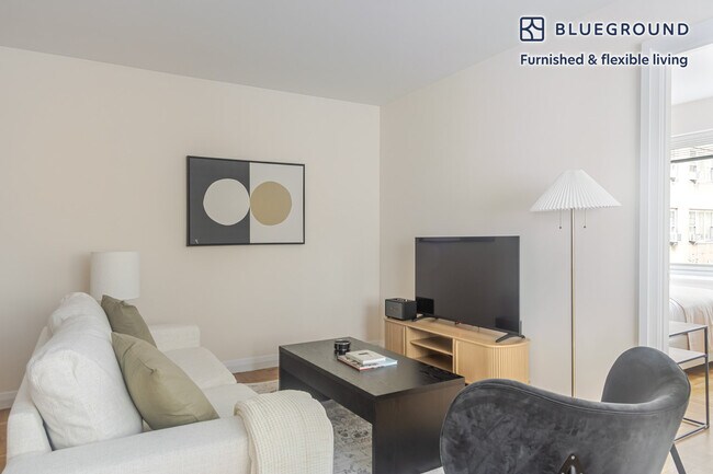 Foto del edificio - 30 Park Ave