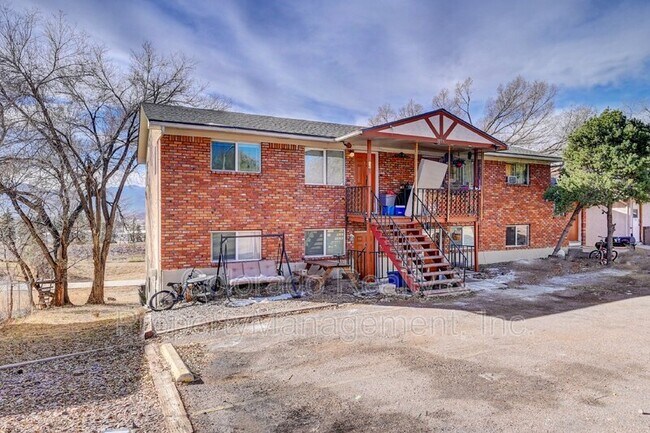 Building Photo - 1073 Westmoreland Rd