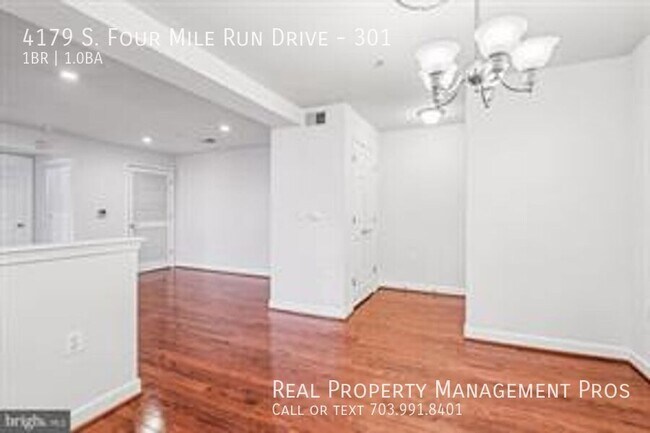 Foto del edificio - 4179 S Four Mile Run Dr