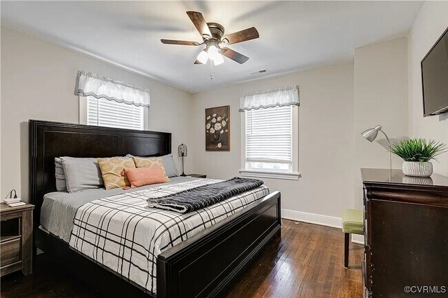 Photo - Charming 2-bedroom 1 bath Apartment