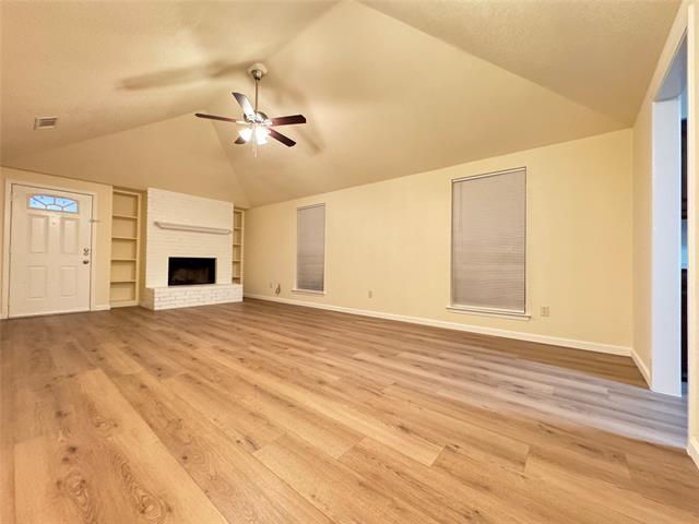 Foto del edificio - 530 Post Oak Ln