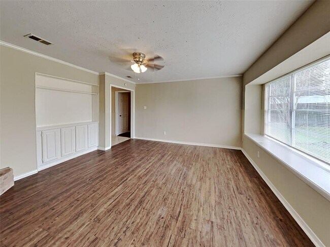 Foto del edificio - 4223 Burkegate Dr