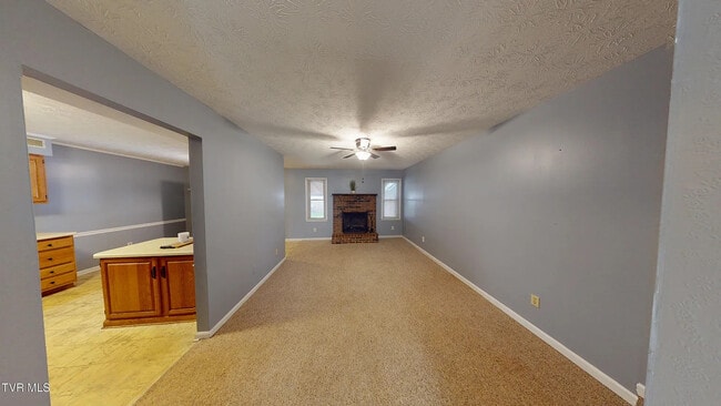 large living room - 103 Mayfield Dr
