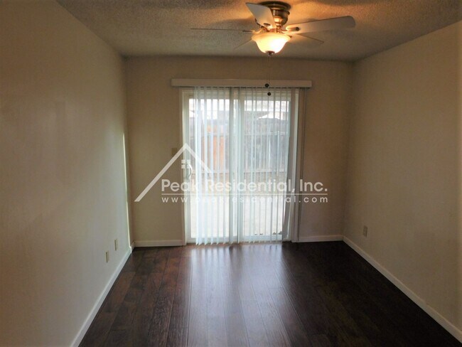 Foto del edificio - Updated 3bd/1.5ba Rancho Cordova Duplex