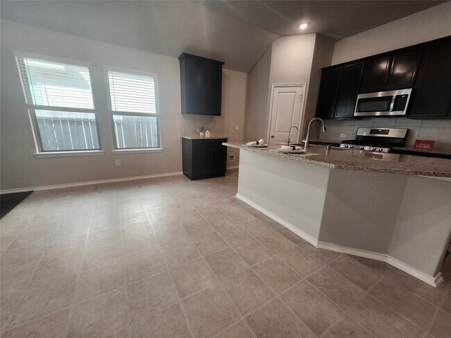 Building Photo - 20327 Rainflower Bay Ln