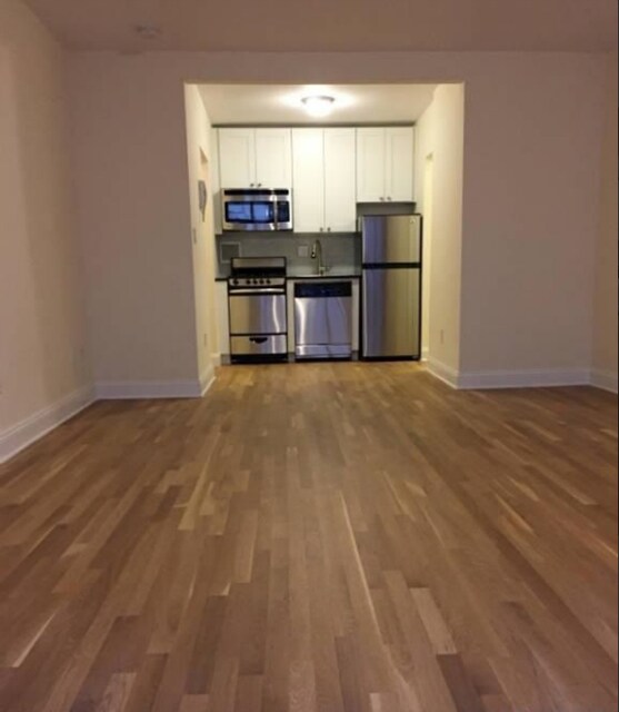 Foto principal - 100 E 43rd St