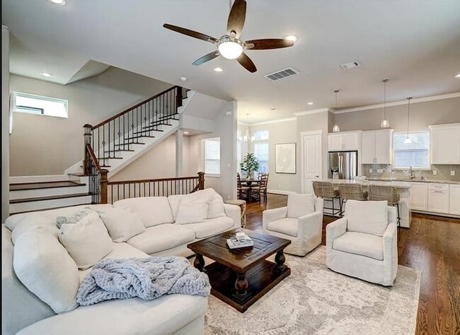 Foto del edificio - 870 Wakefield Dr