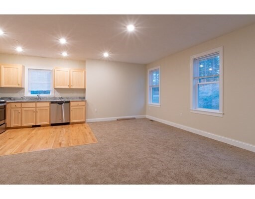 Foto del edificio - 80 N Meadows Rd