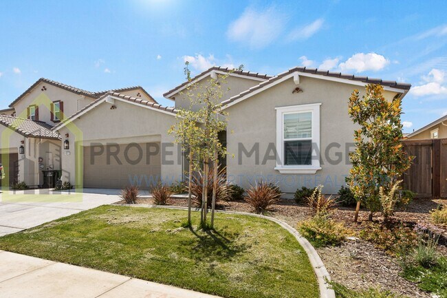 Foto del edificio - Stunning New 4 Bed / 3 Bath Home | Built i...