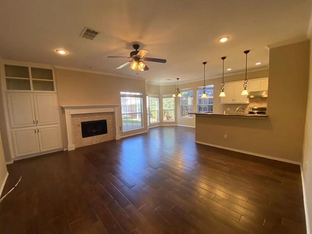 Building Photo - 1411 Stone Canyon Way
