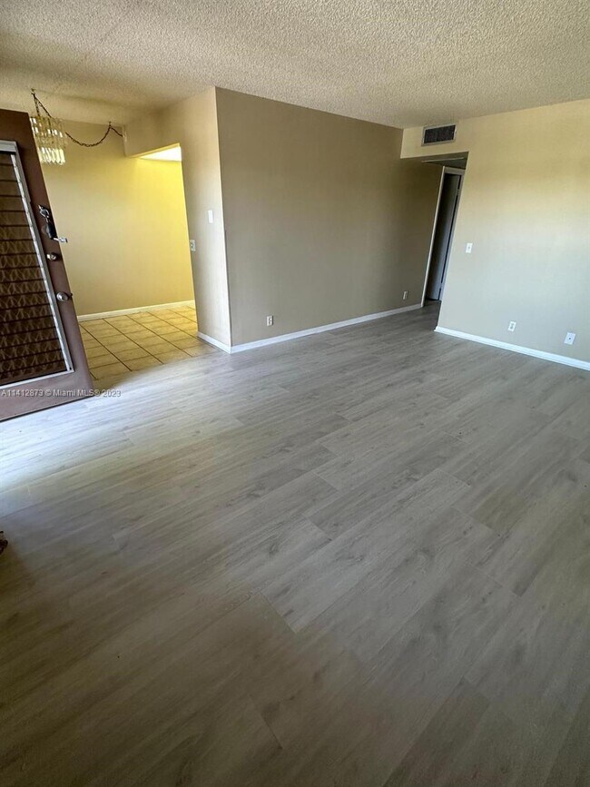 Foto del edificio - 551 SW 135th Ave