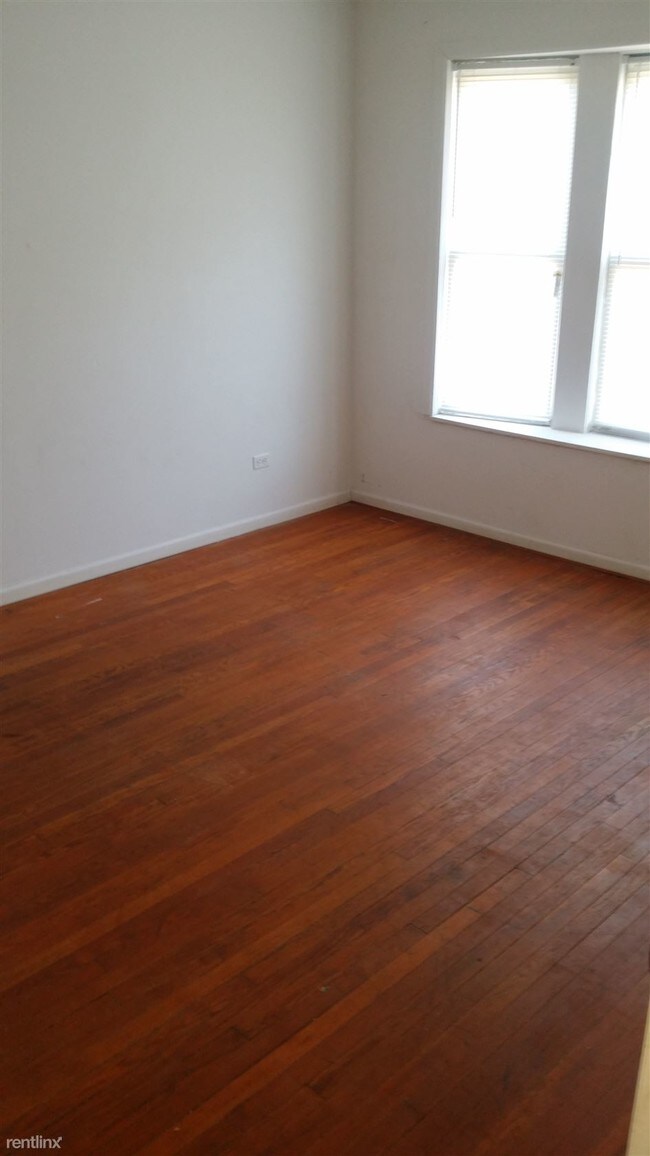 Foto del edificio - 7421 S Emerald Ave