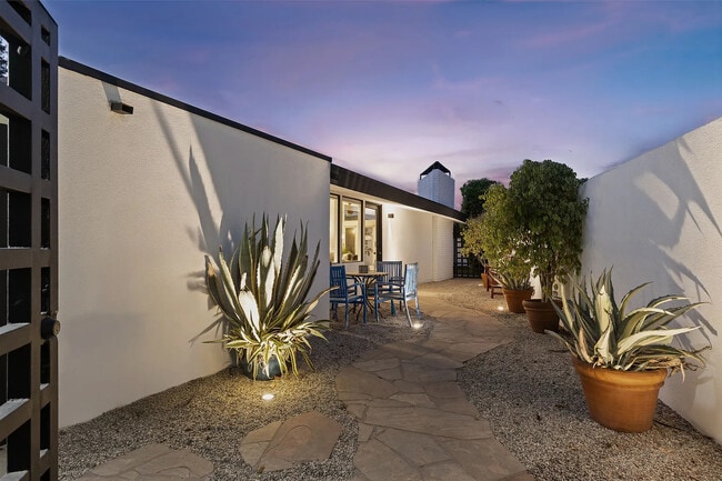 Building Photo - 18015 Santa Rita St