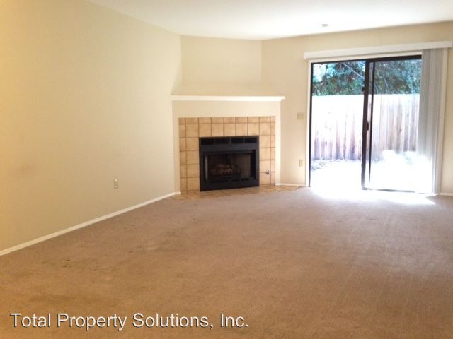 Building Photo - 448 Eastgate Ln