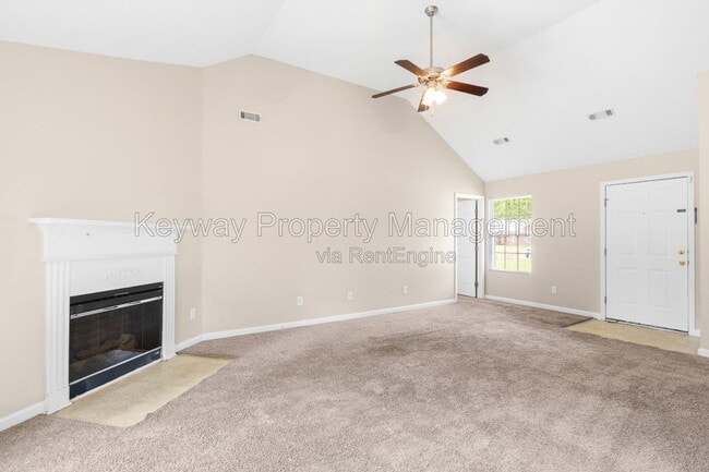 Building Photo - 1760 Tamarind Way