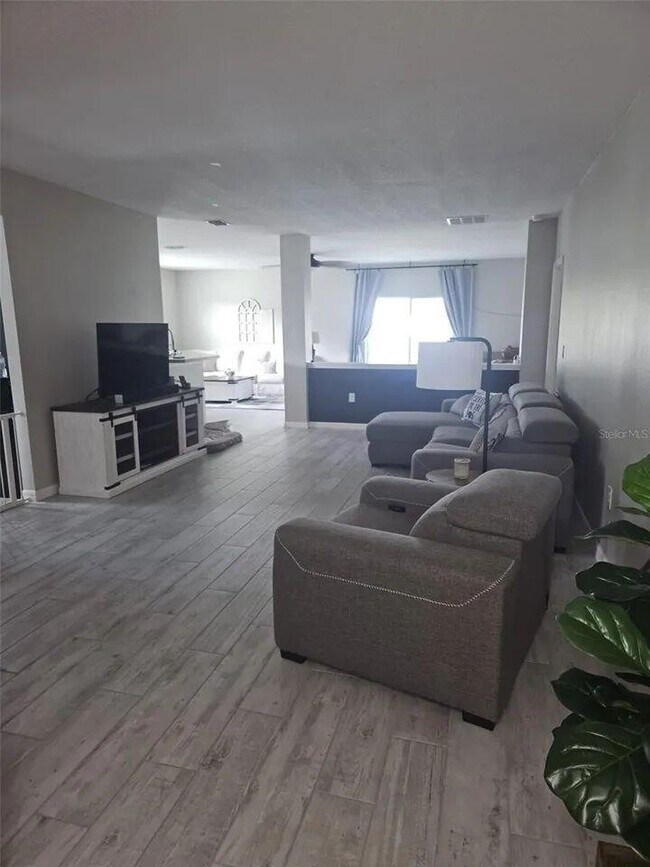 Foto del edificio - 1357 Sequoia Rd NW