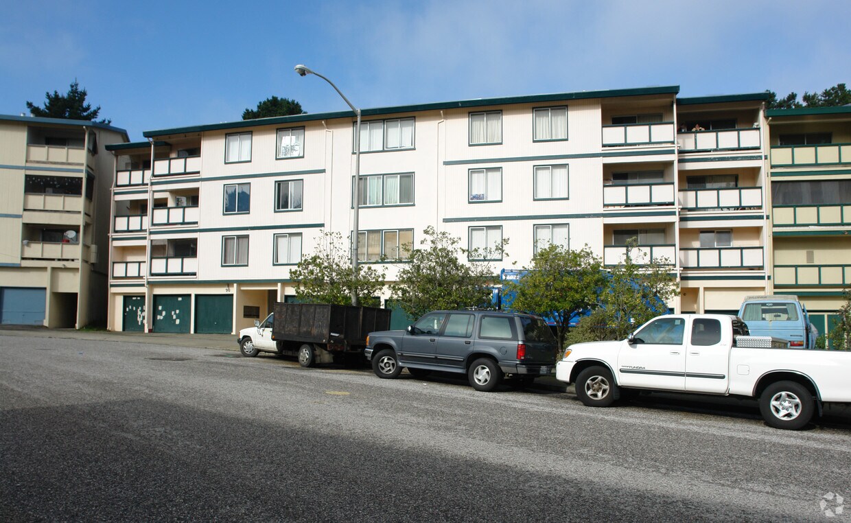 90 Ward Ct, Daly City, CA 94015 Apartments in Daly City, CA