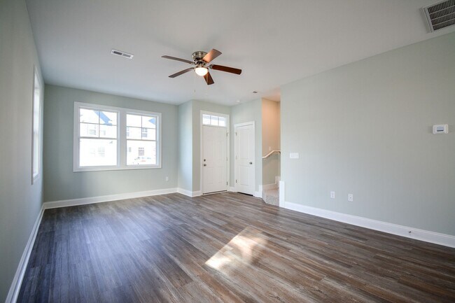 Foto del edificio - Gorgeous 2 Bedroom Townhome in Beachside Village